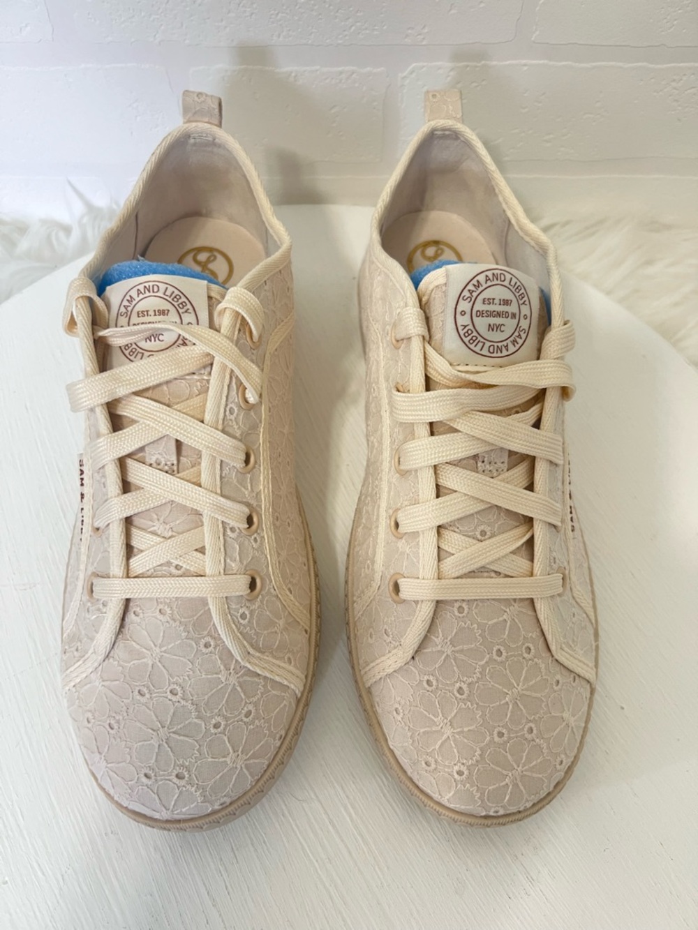 Sam & Libby Weston Eyelet Crochet Cotton Upper Cream Lace Low-Top Sneakers 8